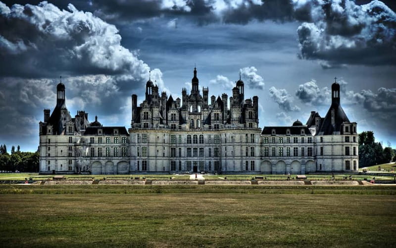 Paris: Loire Valley Castles Tour with Wine Tasting - The minivan plan: pickup, timing, and how to avoid stress