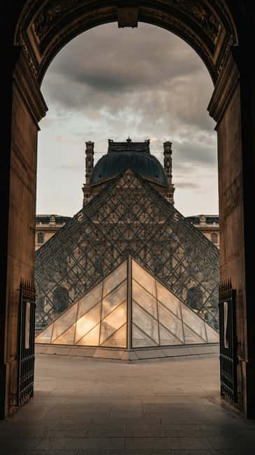 Paris: Louvre Mona Lisa Discovery Guided Tour with Ticket - Logistics and Restrictions That Affect Your Day