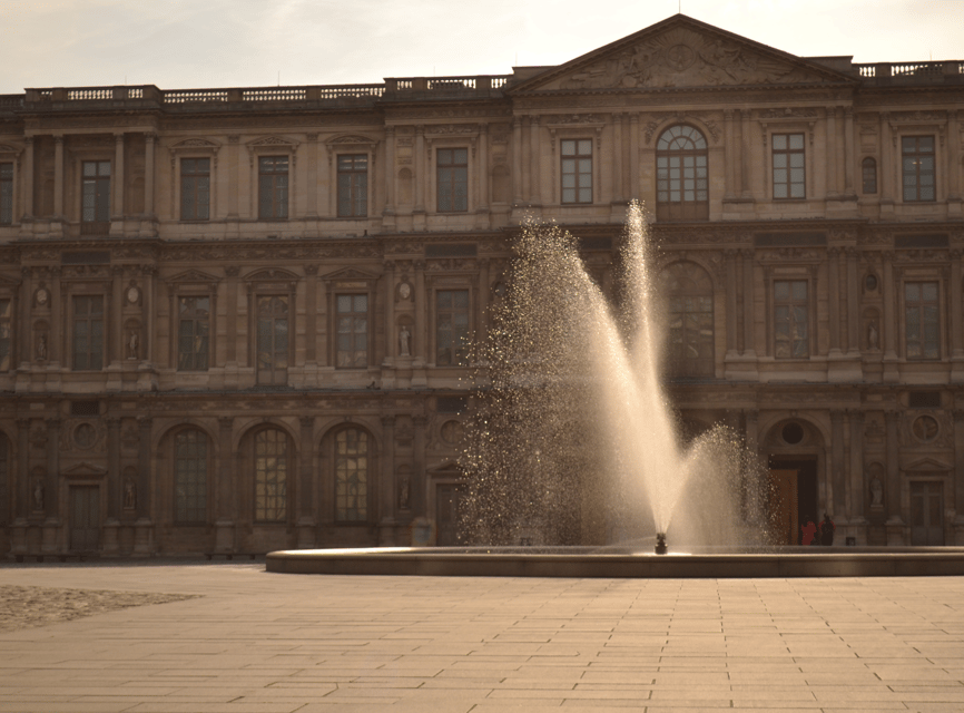 Paris: Louvre Museum and Mona Lisa Evening Private Tour - Winged Victory of Samothrace: 20 minutes to slow down