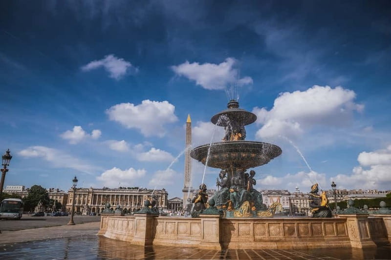 Paris: Louvre Museum Entry Ticket and Garden Walking Tour - Louvre timing that actually helps: start with the Tuileries and sights