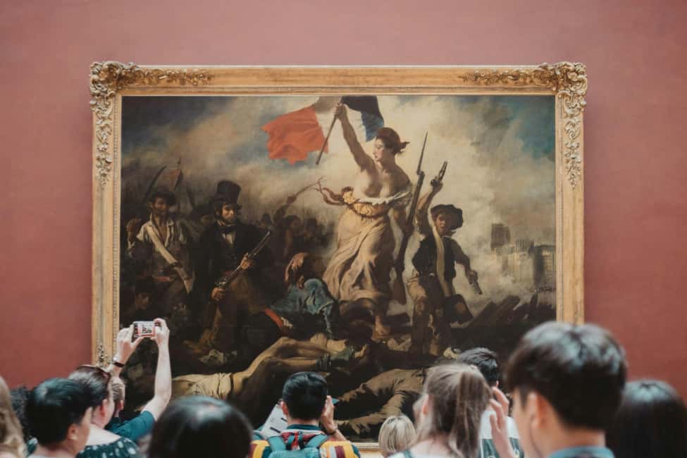 Paris: Louvre Museum Fast Entry and Hop-On Hop-Off Bus Tour - Key things to know before you go