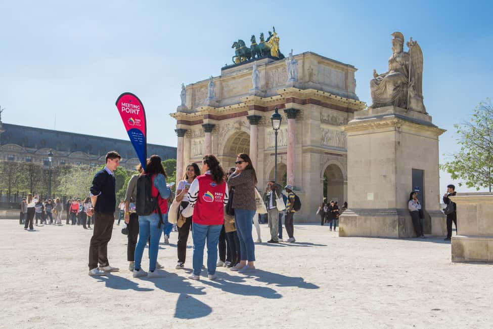Paris: Louvre Museum Fast Entry and Hop-On Hop-Off Bus Tour - Palais Garnier stop: a final Paris wow moment