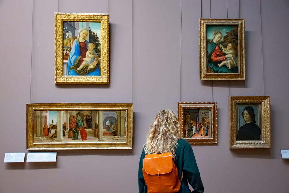 Paris: Louvre Museum Highlights Small-Group Guided Tour - Guides Who Make the Louvre Stick: Real Personalities, Real Flow