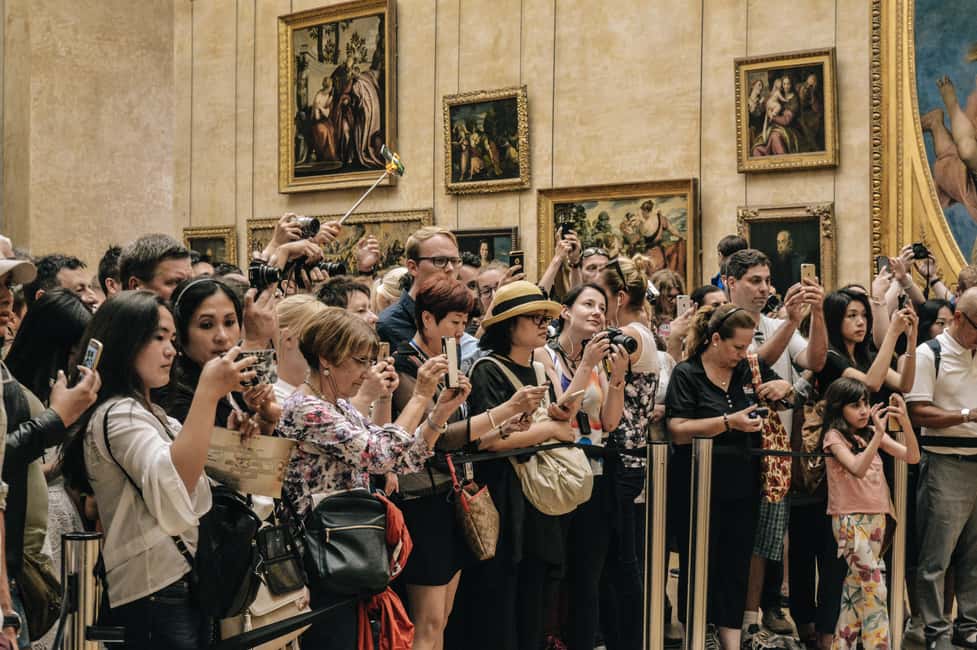 Paris: Louvre Museum Hosted Entry & Masterpieces Audio Guide - Hosted entry at 174 Rue de Rivoli: how your start really plays out