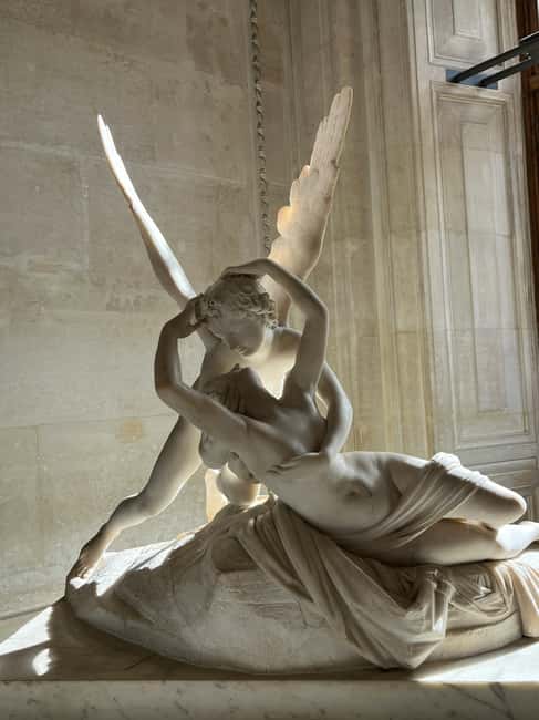 Paris: Louvre Museum Hosted Entry & Masterpieces Audio Guide - A practical flow for your 1-day Louvre visit