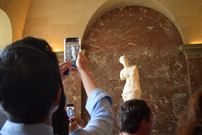 Paris Louvre Museum Private Guided Tour with Pre-Reserved Tickets - Who this tour suits best