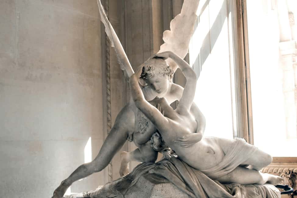 Paris: Louvre Museum & River Cruise Priority Access Tickets - Inside the Louvre: Masterpieces You Can Plan Around