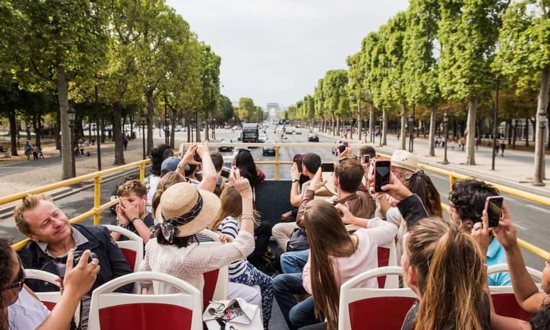 Paris: Louvre Museum Ticket with Audio guide - Your phone audio guide: how it works and how to make it reliable