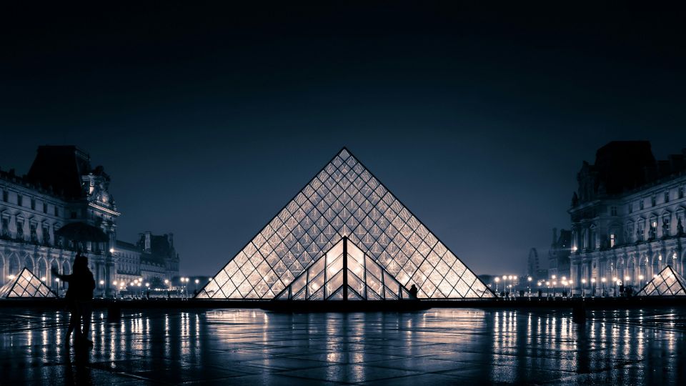 Paris: Louvre Museum Ticket with Optional Hosted - Audio guide: how to use it so you don’t just press buttons