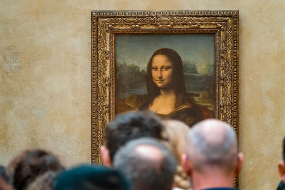 Paris: Louvre Museum Timed Entry Ticket & Pop Culture Tour - The 45-minute exterior route: Tuileries Gardens, Arc de Triomphe du Carrousel, and film-scene wayfinding