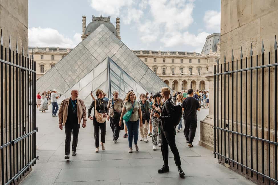 Paris: Louvre or Orsay, Eiffel Tower, City Walk & Cruise - Orsay on Tuesdays: Impressionists where you can actually find the thread
