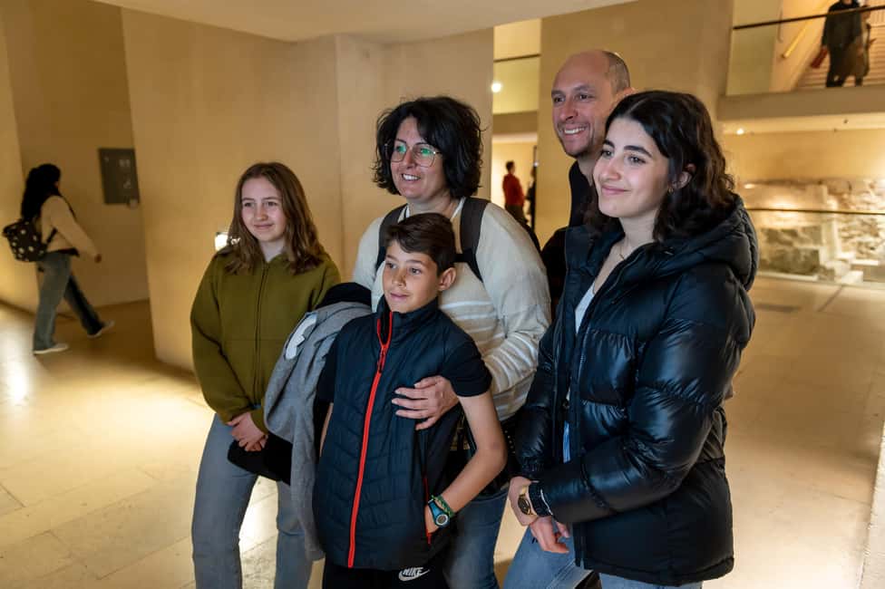 Paris: Louvre Private Family Tour for Kids + Reserved Entry - What you’re paying for: value of $294 per person