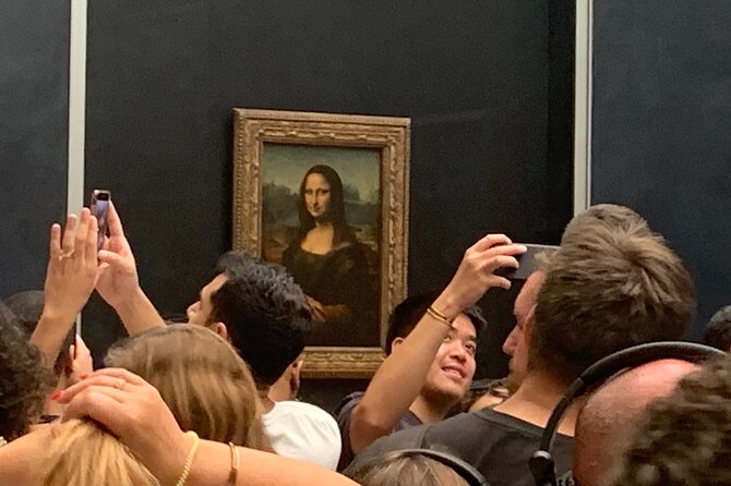 Paris Louvre Small Group Tour with Pre-Reserved Tickets - Pre-Reserved Tickets Through the Louvre Pyramid: The real value