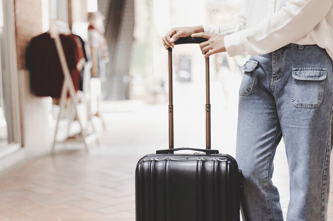 Paris: Luggage Storage close to Louvre Museum - How the Bag Rule Affects Your Cost (And Your Booking Strategy)