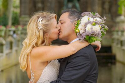 Paris Luxembourg Garden Wedding Vows Renewal Ceremony with Photo Shoot - Luxembourg Gardens Stop: Fontaine de Médicis for Quick, Classic Photos