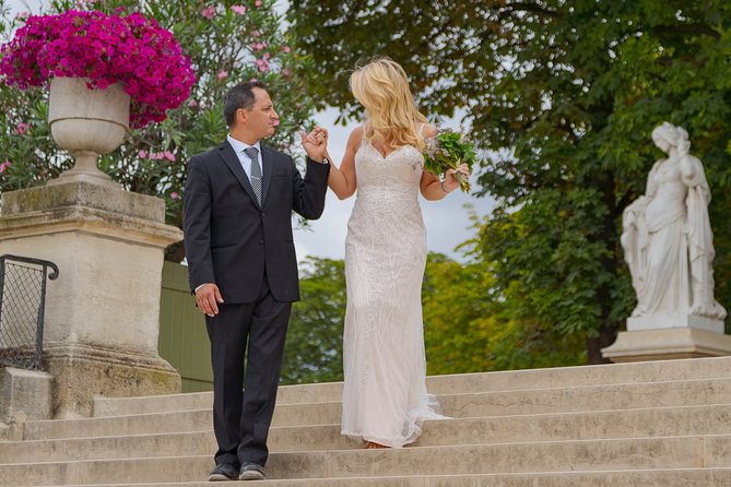 Paris Luxembourg Garden Wedding Vows Renewal Ceremony with Photo Shoot - Professional Photographer Ari: Getting Intimate Moments and Clear Digital Images