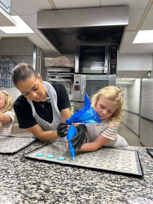 Paris: Macaron Baking Class - Chez Manon in Le Marais: where your macaron class starts