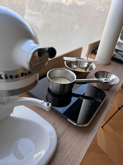 Paris: Macaron Baking Class in Central Paris - Price and value: what $122 buys you in real terms