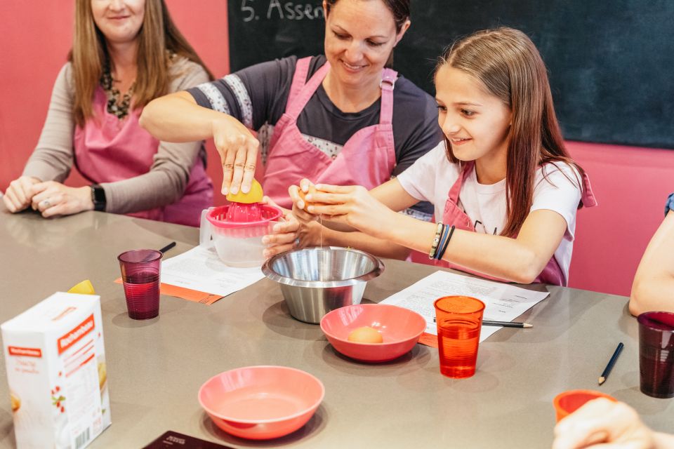 Paris: Macarons Cooking Class with Pâtisserie Chef Noémie - Sharing the Work in a Small Atelier (And Getting to Participate)