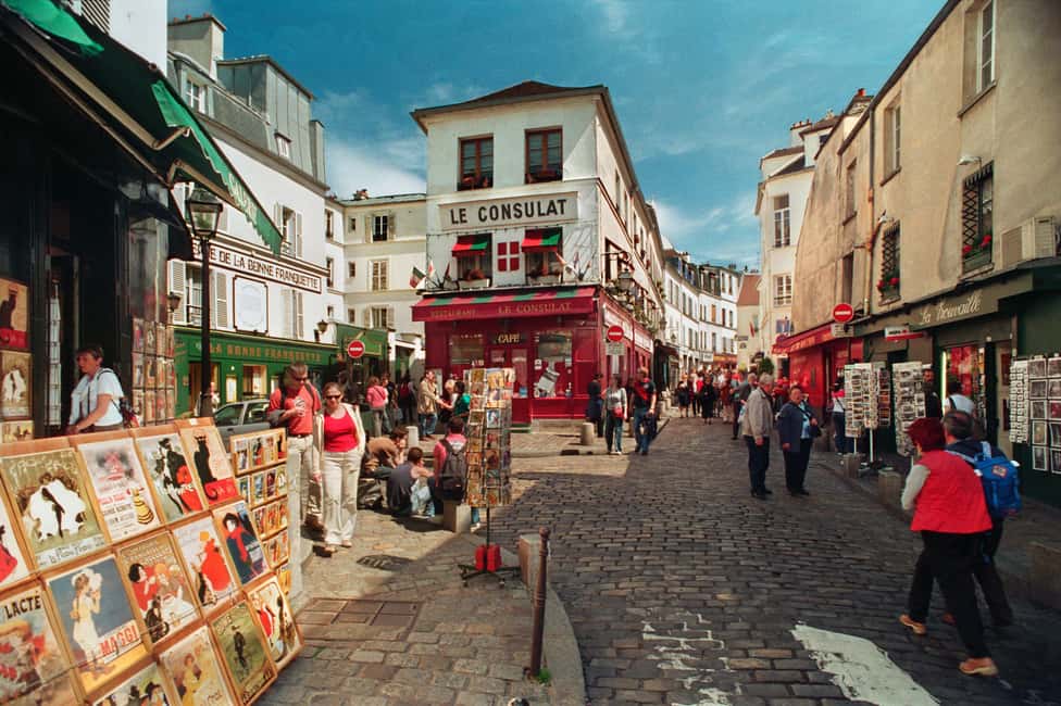 Paris: Magical Montmartre, without the crowds. Small group - Montmartre, Minus the Crowd Grind