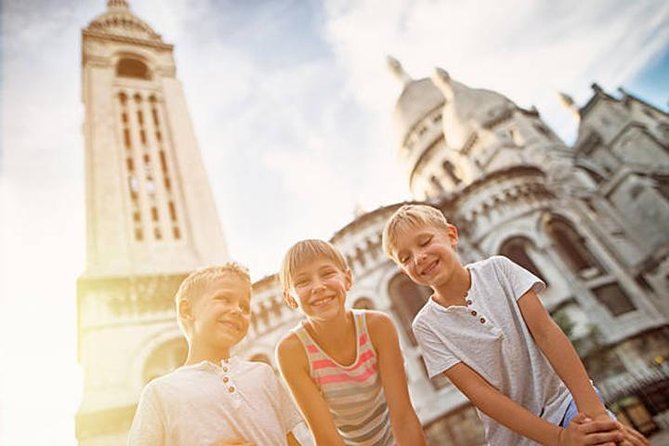 Paris: Montmartre and Sacre Coeur Private Tour for Kids and Families - Montmartre is a playground when you have a plan
