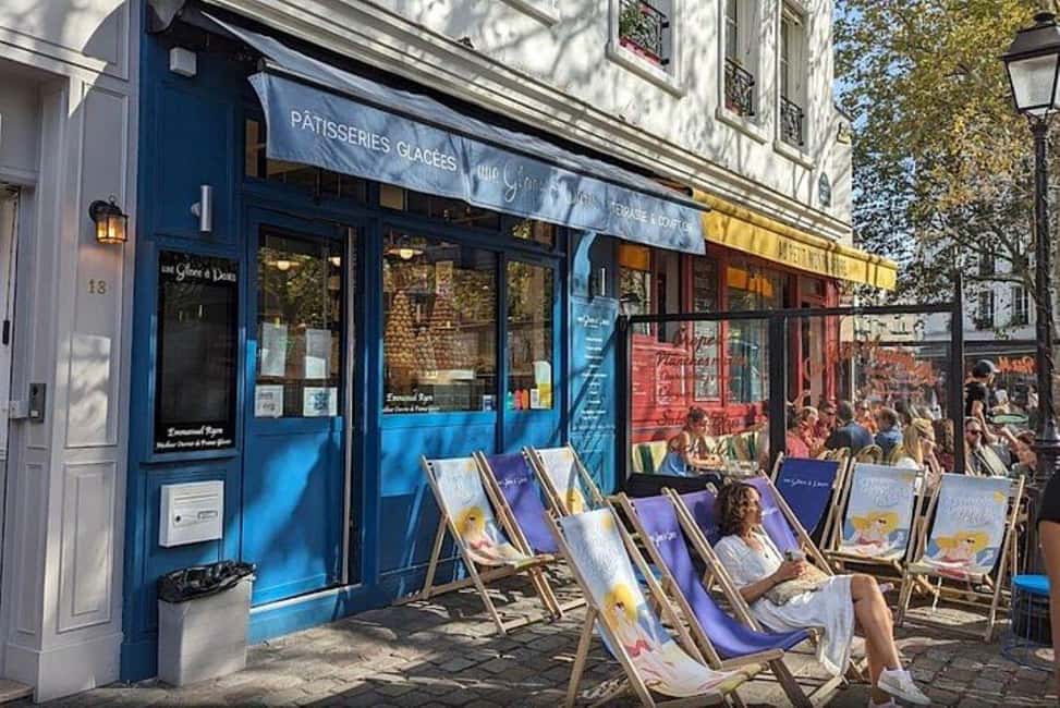 Paris: Montmartre Chocolate and Pastry Walking Tour - Crepes in Montmartre: Small Shop, Big Personality