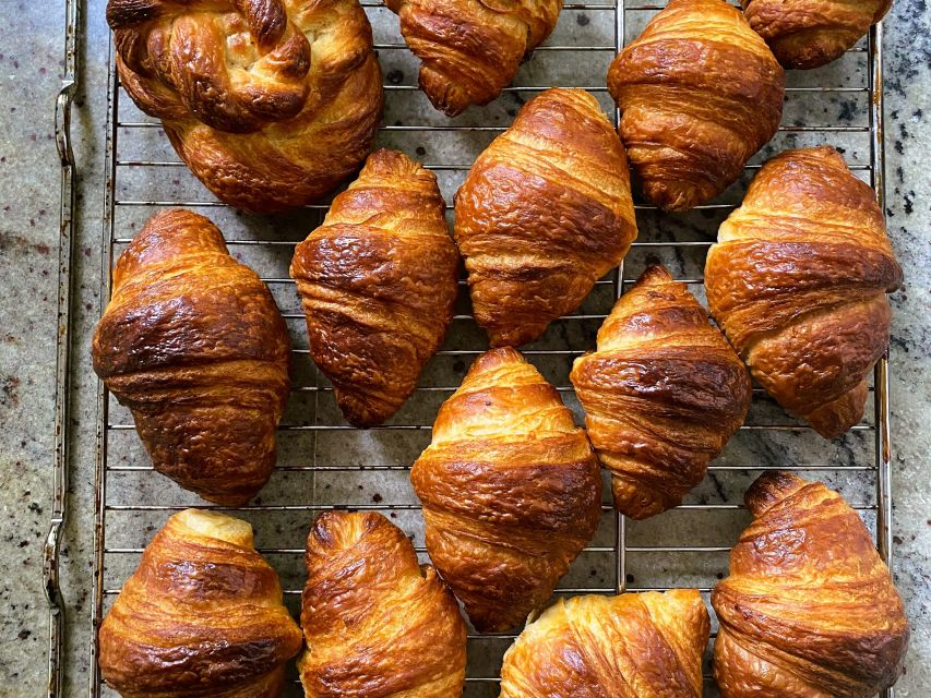 Paris: Montmartre Culture and Local Pastries Walking Tour - Pastries and Drinks: Great Guidance, Not an All-Included Tasting