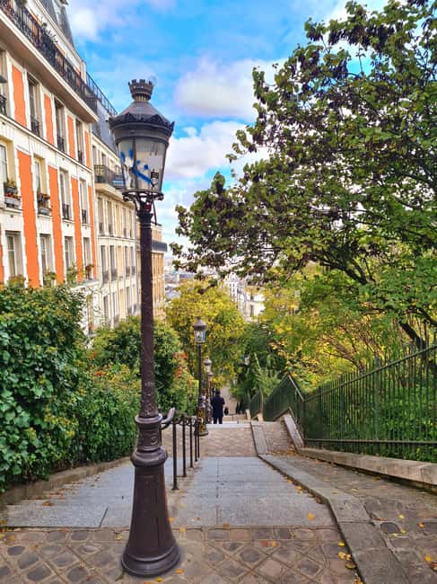 Paris: Montmartre Drawing tour with a local artist - Who This Tour Suits Best