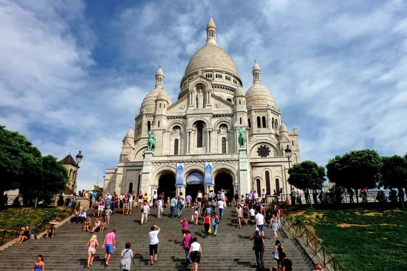 Paris: Montmartre Hidden Gems and Highlights Walking Tour - The City’s Only Vineyard: A Real Montmartre Contradiction