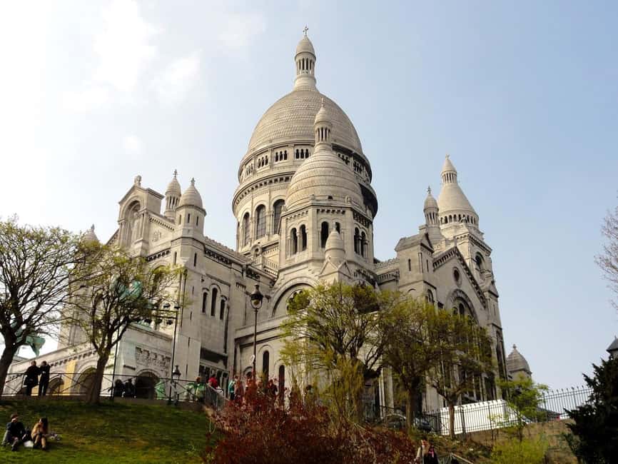 Paris : Montmartre highlights walking tour - Moulin de la Galette, Dalida, and La Maison Rose: street-level icons and names you’ll remember