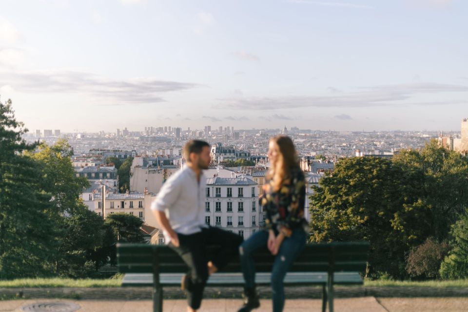 Paris Montmartre Highlights Walking Tour - Small Group - Entering Montmartre with a plan that actually saves time