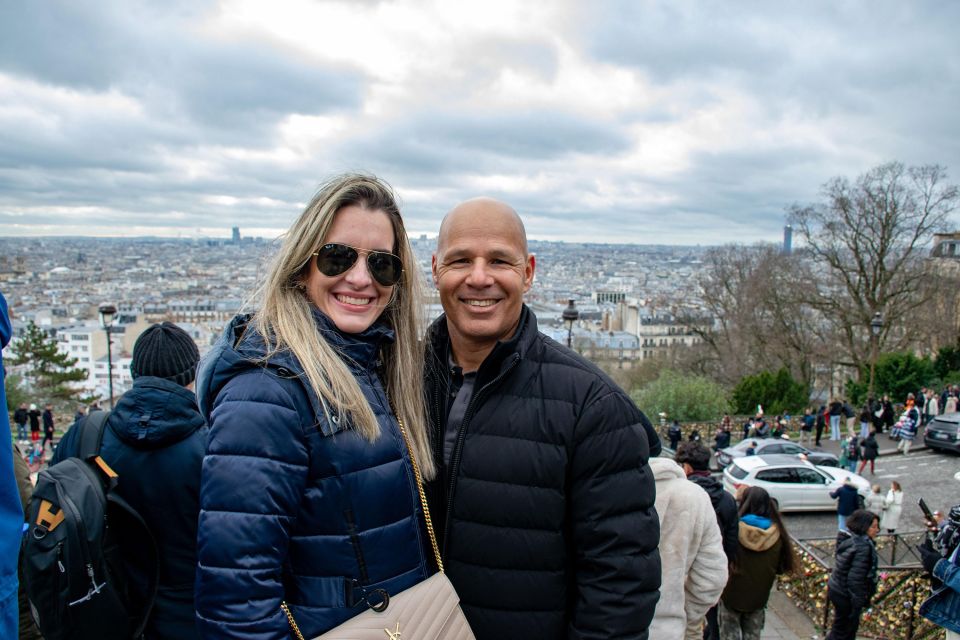 Paris Montmartre Highlights Walking Tour - Small Group - Meeting at Moulin Rouge: what to look for and how to prep