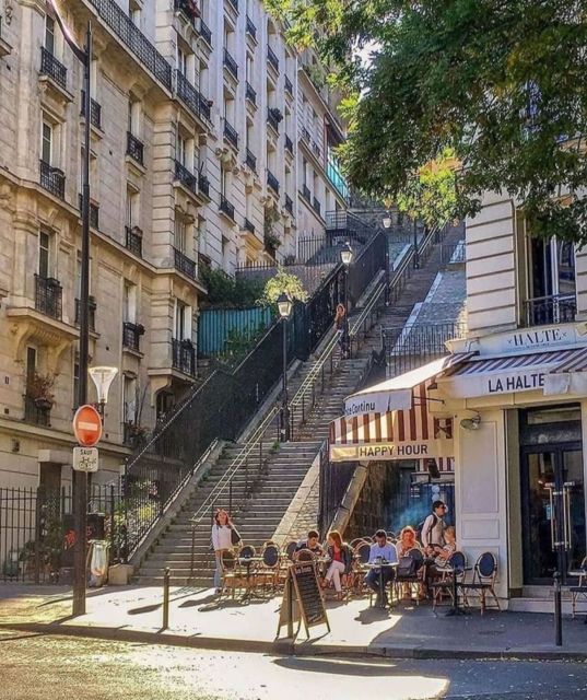 Paris: Montmartre Hill & Sacré-Cœur Guided Walking Tour - Key things to know before you go