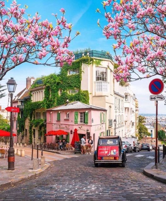 Paris: Montmartre Hill & Sacré-Cœur Guided Walking Tour - Rue Abbesses and Place du Tertre: the two classic Montmartre stops