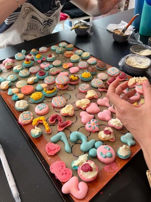 Paris: Montmartre Macaron Baking Workshop - Key things I would circle before you book