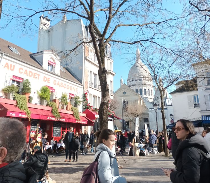 Paris: Montmartre Private Guided Tour & River Cruise Option - Place du Tertre: Artists at Work, Not Just a Landmark