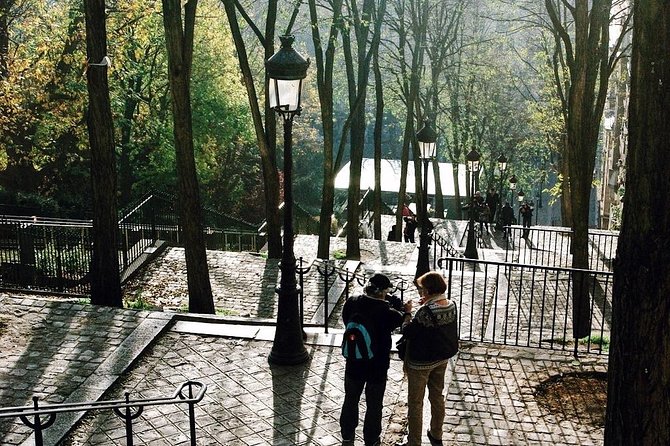 Paris Montmartre & Sacre Coeur Semi-Private Guided Tour 12ppl Max - Cabaret history: Au Lapin Agile and the Montmartre Bohemian set