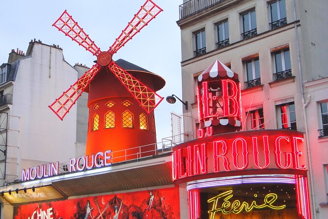 Paris (Montmartre) Scavenger Hunt and Sights Self-Guided Tour - Practical tips that make the game smoother