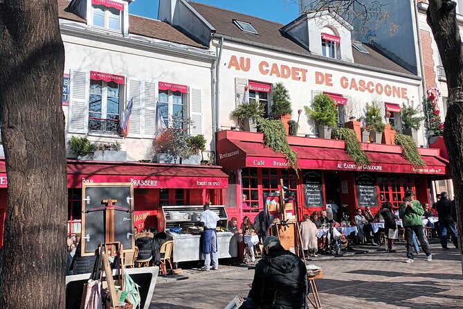 Paris: Montmartre Semi-Private Guided Walking Tour - Montmartre at walking speed: what this tour is really like