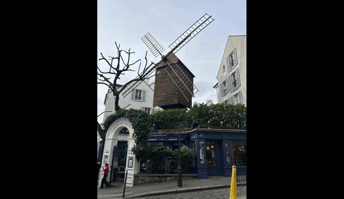 Paris: Montmartre Tour with Sacré-Cœur (Wine Tasting Option) - Price and value: what $74 buys you in real terms