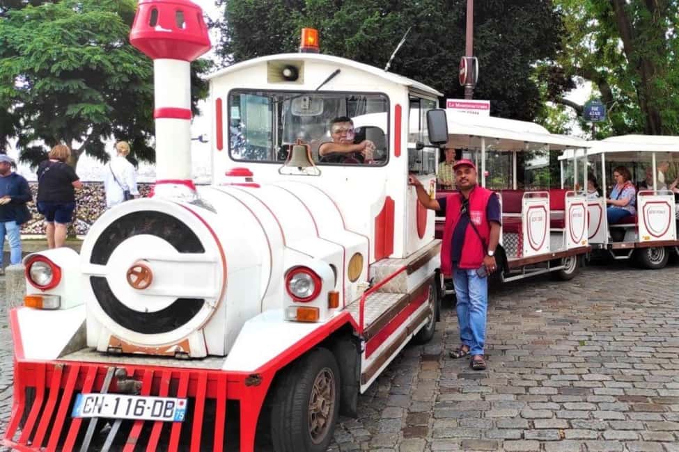 Paris: Montmartre Train Ride w/ Optional Seine River Cruise - Entering Montmartre Without the Uphill Stress