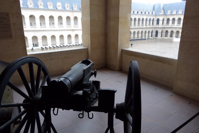 Paris: Napoleon’s Tomb and the Invalides Small-Group Guided Tour - Small Group of Up to 8: How That Changes the Experience