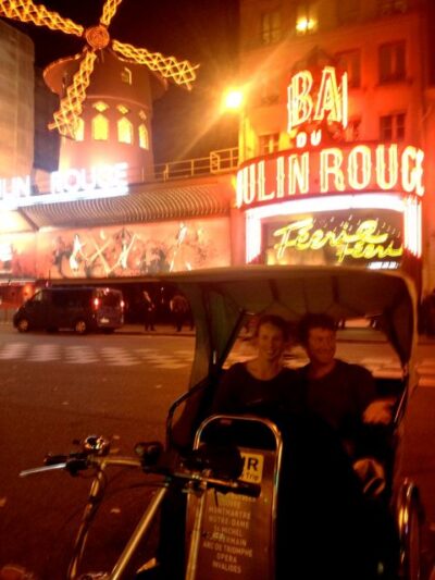 Paris: Nighttime Tuk-Tuk Tour - Meeting at Carven and Getting Started Without Fuss