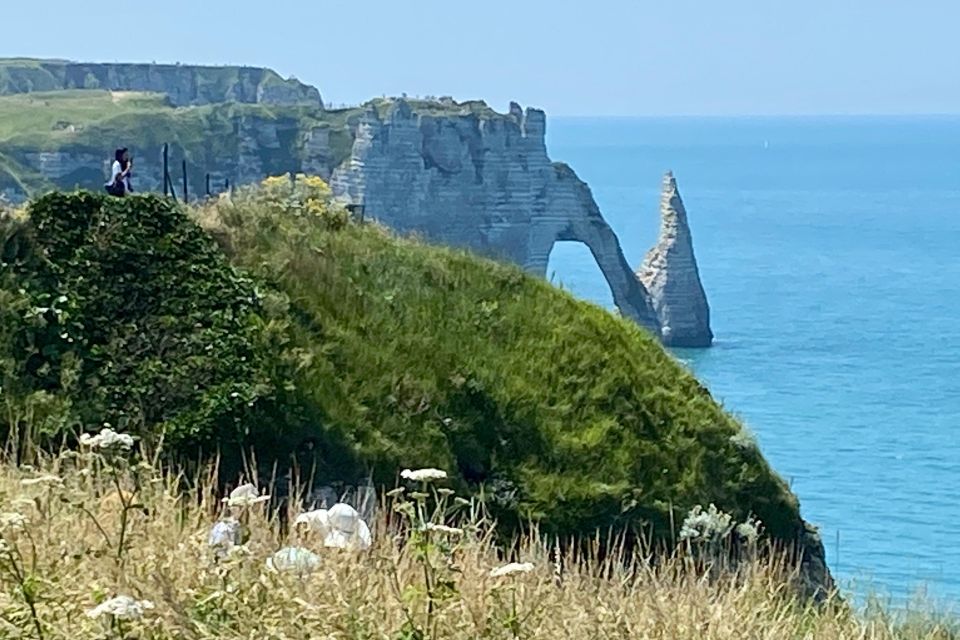 Paris: Normandy Rouen, Honfleur and Etretat Small-Group Tour - Hotel pickup and the Mercedes ride: comfort isn’t fluff here