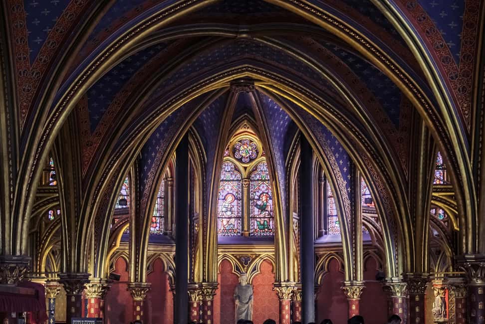 Paris: Notre Dame and Île de la Cité Walking Tour - The Notre-Dame legends that actually make sense in context