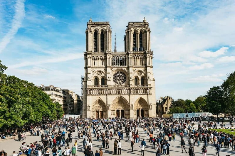 Paris: Notre-Dame Cathedral Exterior Guided Tour - Starting at the Charlemagne statue: your orientation shortcut