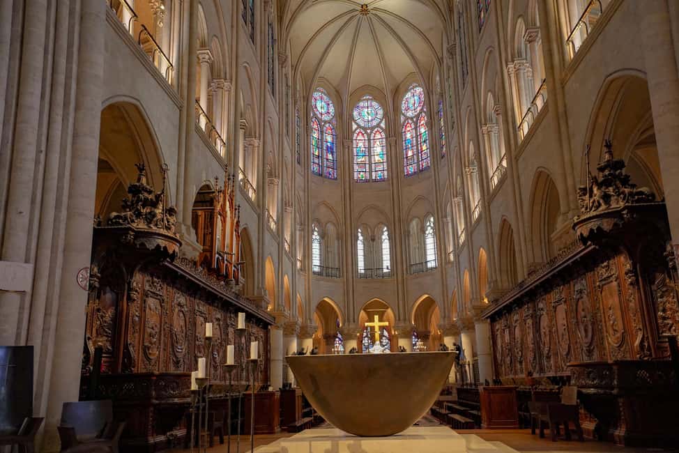Paris: Notre Dame Cathedral Exterior Tour with Free Entry - Quick takeaways before you go