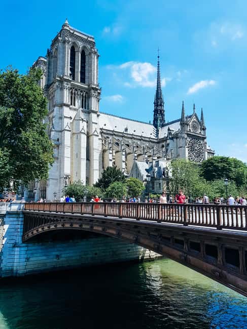 Paris: Notre Dame Cathedral Exterior Tour with Free Entry - Victor Hugo and the West Façade: why the story of preservation matters