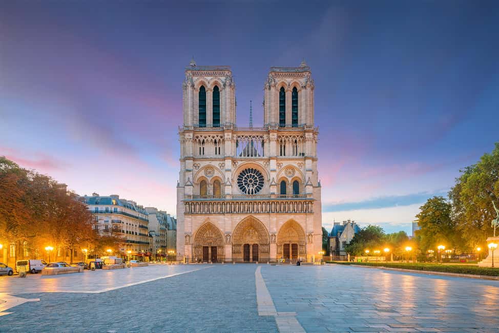 Paris: Notre Dame Cathedral Exterior Tour with Free Entry - From exterior guide to free entry: how to handle the queue