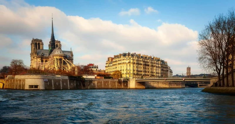 Paris: Notre Dame Exterior Guided Tour - Small Group - Price and value: what you’re really paying for
